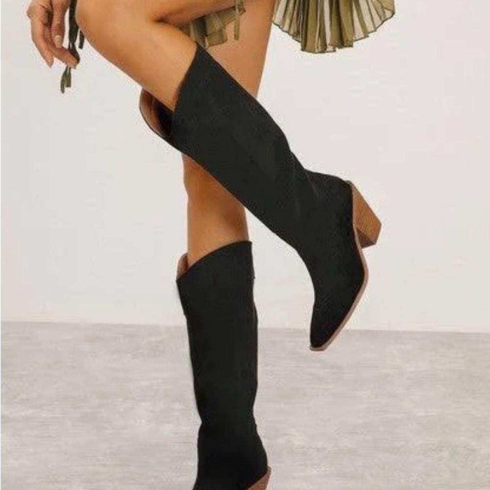 Mi.iM black suede boots